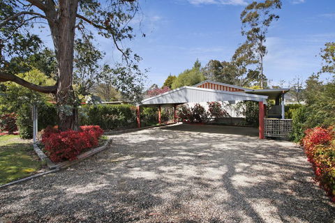 Snowstream Riverside Apartments - Unit 3 - Accommodation 4U 1