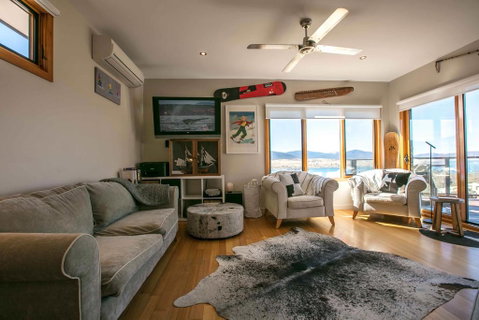 Snowy Mountains Townhouse - Accommodation 4U 2