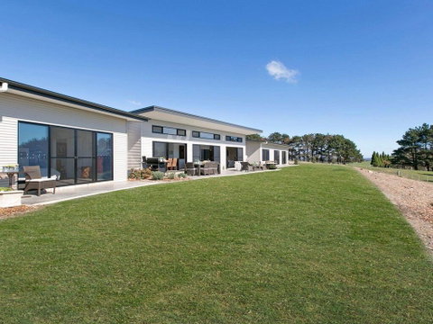 Somerton Ridge - The Perfect Rural Retreat - Accommodation 4U 0