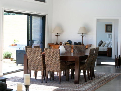 Somerton Ridge - The Perfect Rural Retreat - Accommodation 4U 1