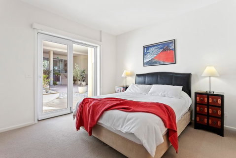 Southbound@theWharf - Accommodation 4U 3