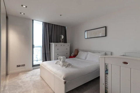 Spacious 2 Bedroom Flat In Wolli Creek - Accommodation 4U 3