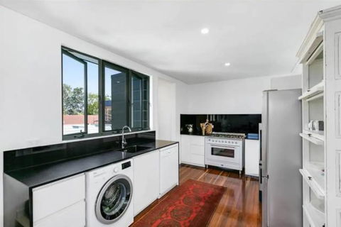 Spacious 2 Bedroom Townhouse In Southport - Accommodation 4U 1