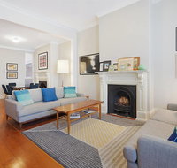 Spacious Victorian With Harbour View Terrace - Accommodation 4U