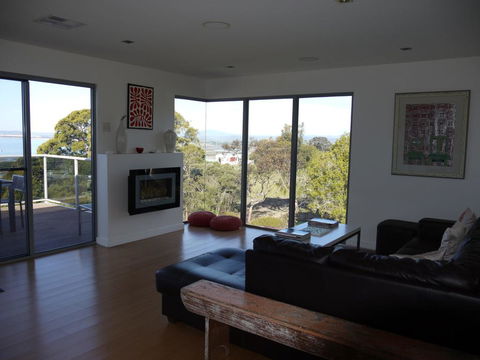 Spectacular Holiday Living - Accommodation 4U 3