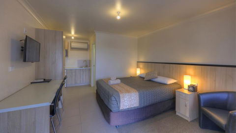 Starline Motor Inn - Accommodation 4U 0