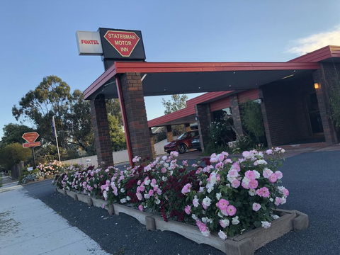 Statesman Motor Inn - Accommodation 4U 0