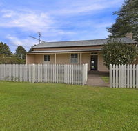 Station Masters Cottage - classic quaint  nostalgia - Accommodation 4U