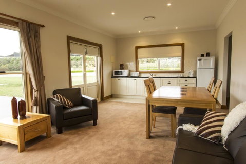 Stay Bathurst - Accommodation 4U 1