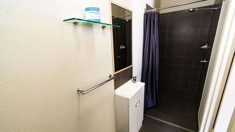 Stay On Sullivan - Accommodation 4U 1