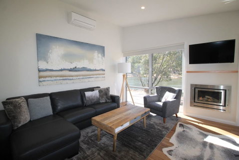 Stillwater Chalet B- Lake Crackenback - Accommodation 4U 0