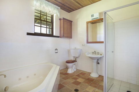 Stone Cottage - Accommodation 4U 1