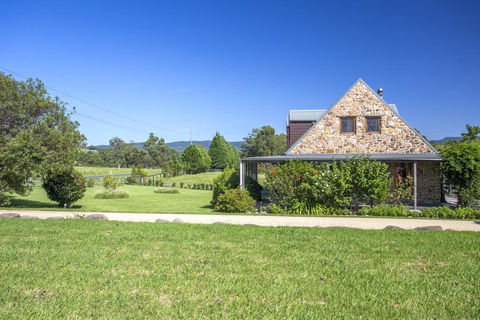 Stone Cottage - Accommodation 4U 2