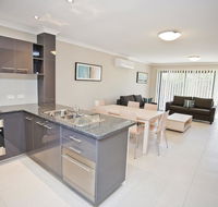 Stonewood Villas - Accommodation 4U