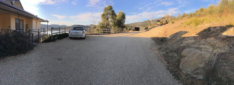 Storm Bay B&B - Accommodation 4U 1