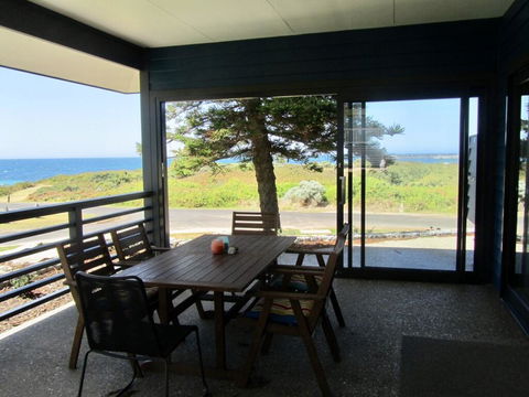 Storm Bay Cottage - Accommodation 4U 2