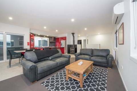 Stratton Summit 4- Modern, Sophisticated Style With Lake And Mountain Views - Accommodation 4U 0