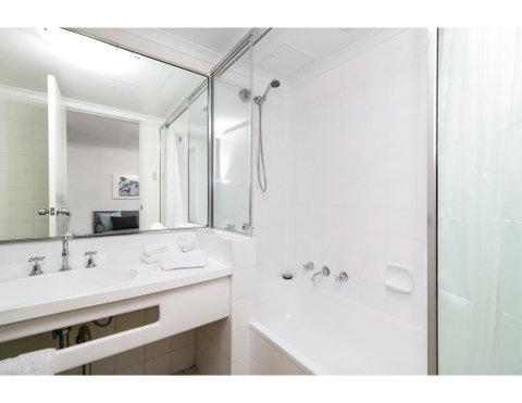 Striking And Super Convenient Studio With Balcony - Accommodation 4U 2
