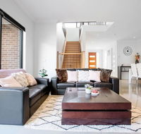 Stunning 3Beds near Knox Shopping CentroWantirna - Accommodation 4U