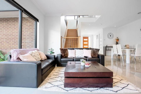 Stunning 3Beds Near Knox Shopping Centro@Wantirna - Accommodation 4U 0