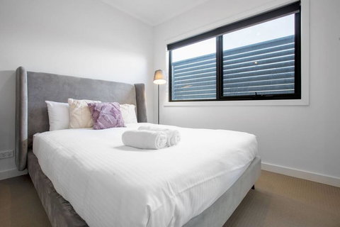 Stunning 3Beds Near Knox Shopping Centro@Wantirna - Accommodation 4U 1