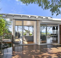 Stunning Seaviews Sunshine Beach - Accommodation 4U