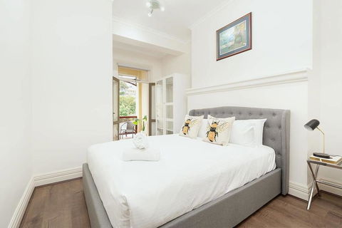 STUNNING SYDNEY HOME 7 - Accommodation 4U 2