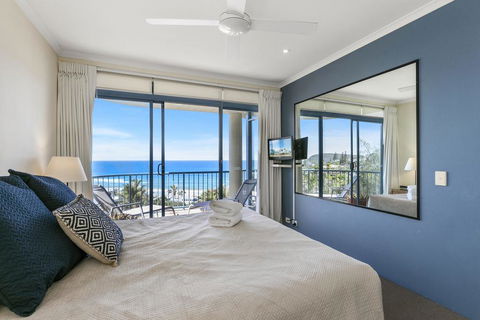 Stunning Top Floor Sunshine Beach Getaway! Unit 7 Vista Pacific 12 Bryan Street - Accommodation 4U 1