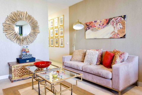 Stylish 1 Bedroom Apartment Amazing City Views - Accommodation 4U 0