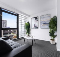 Stylish and Spacious Apt with Double living room - Accommodation 4U