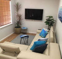 Stylish North Perth on Cafe strip - Accommodation 4U