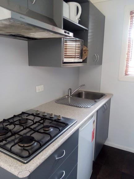 Summit Cabin - Accommodation 4U 3