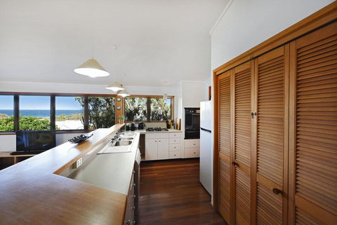 Sun Ray - 9 Pelican Street, Peregian Beach, Noosa Shire - Accommodation 4U 2
