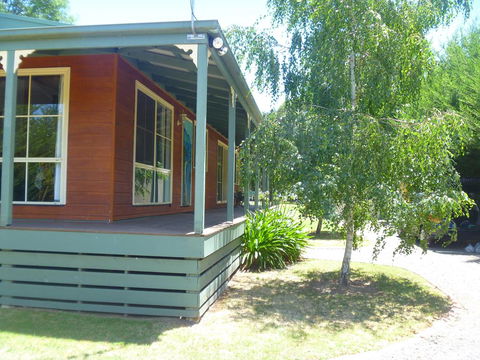 Sunburst Retreat - Accommodation 4U 2