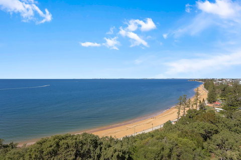 Sunset Sails Redcliffe - Accommodation 4U 0