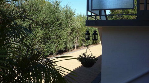 Superb 2 BR Apartment Minutes To CBD- Cen7 - Accommodation 4U 1