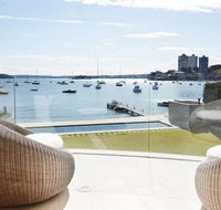 Superb 3 bedroom 2 bathroom first level waterfront - Accommodation 4U