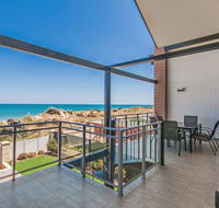 Surf and Sun in Silver Sands - Accommodation 4U