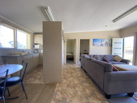 Surf Beach Sanctuary - Accommodation 4U 3