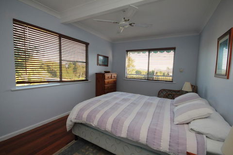 SURF N VIEW138 Camden Hd Rd Dunbogan - Accommodation 4U 1