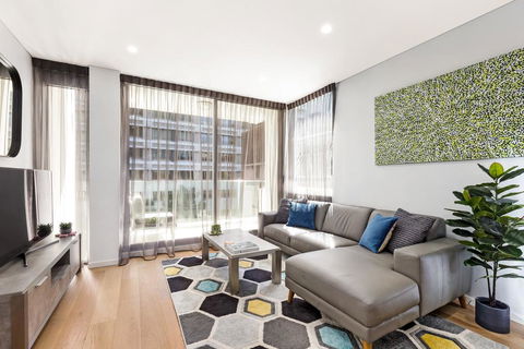 Sydney 1 Bed Modern Self Contained Apartment (402ALB) - Accommodation 4U 2
