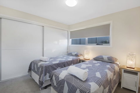 T-Bar On Twynam - Accommodation 4U 3