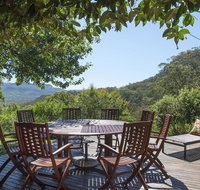 Taliesin - Beautiful 4 bedroom home with amazing views - Accommodation 4U