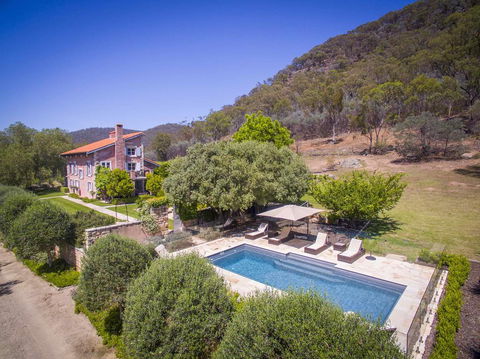 Talits Vineyard Estate - Accommodation 4U 1