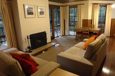 Tall Trees Retreat - Accommodation 4U 0