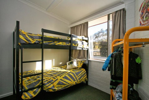 Tanderra 16/28 Park Road - Accommodation 4U 1