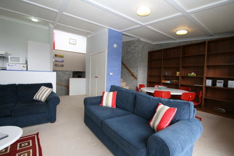 Tanderra 17/28 Park Road - Accommodation 4U 0