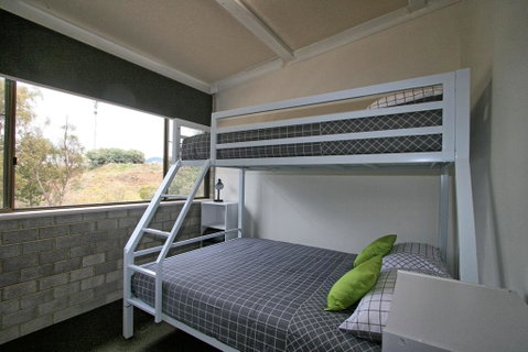 Tanderra 18/28 Park Road - Accommodation 4U 2