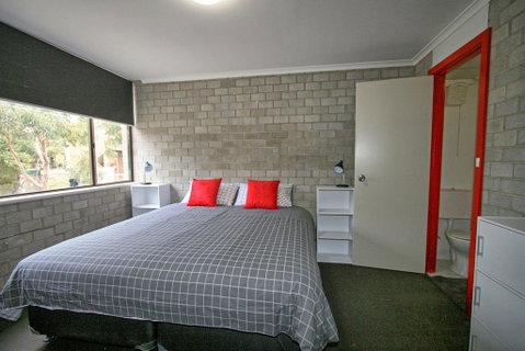 Tanderra 18/28 Park Road - Accommodation 4U 1