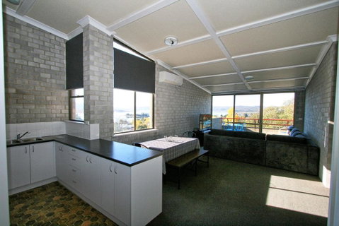 Tanderra 18/28 Park Road - Accommodation 4U 3